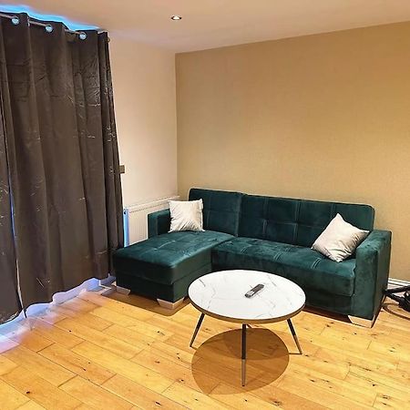1 Bed Room Flat Near Central Londra Dış mekan fotoğraf