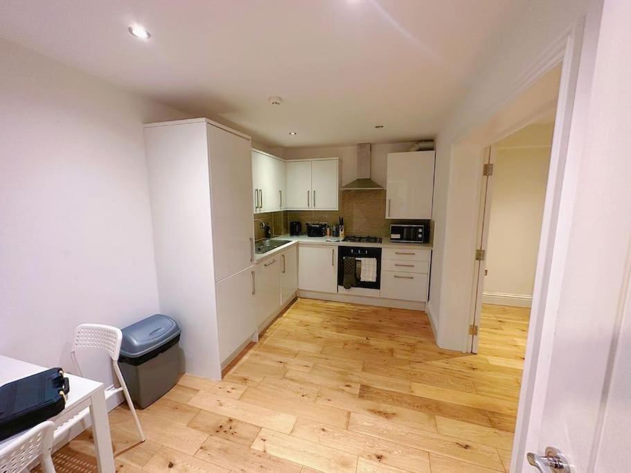 1 Bed Room Flat Near Central Londra Dış mekan fotoğraf