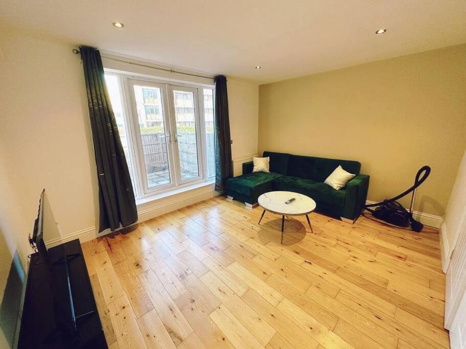1 Bed Room Flat Near Central Londra Dış mekan fotoğraf