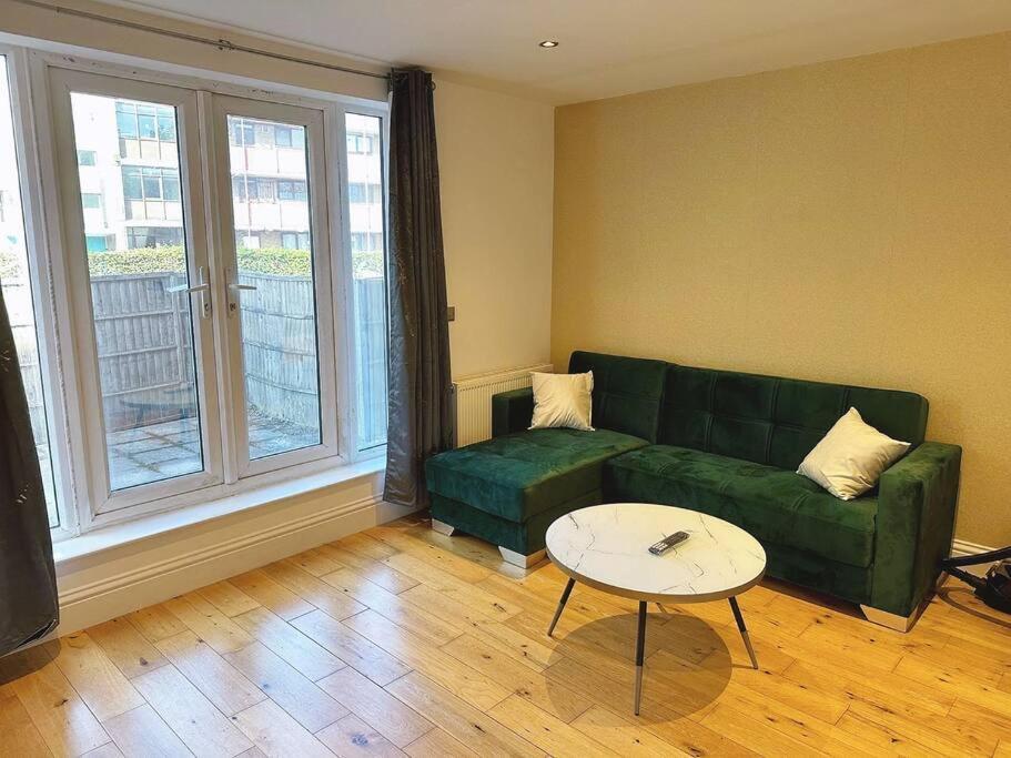 1 Bed Room Flat Near Central Londra Dış mekan fotoğraf